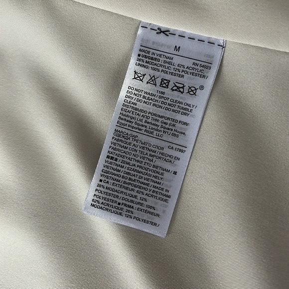 GAP Faux Fur Vest - Picture 4 of 6